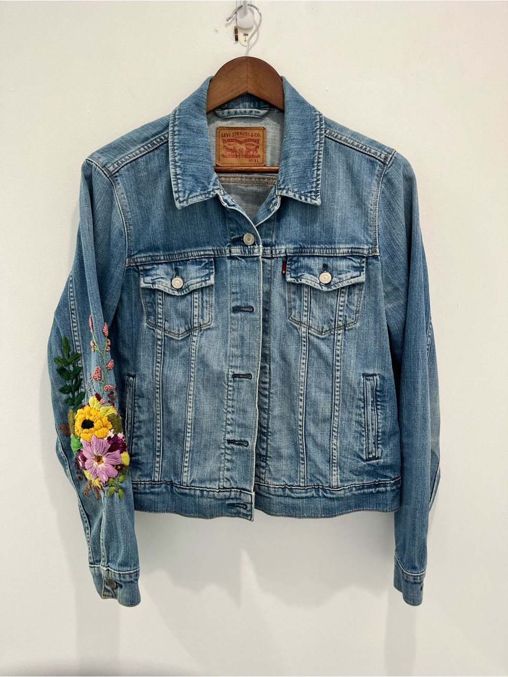 Levi's Blue Denim Jacket with Handmade Floral Embroidery Girls Juniors